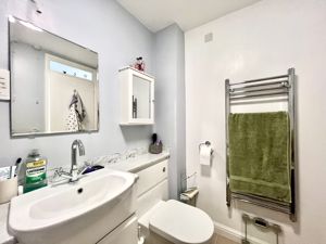 Bathroom- click for photo gallery